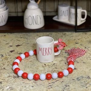 ‼️SOLD‼️Rae Dunn “MERRY” mug ornament Chri